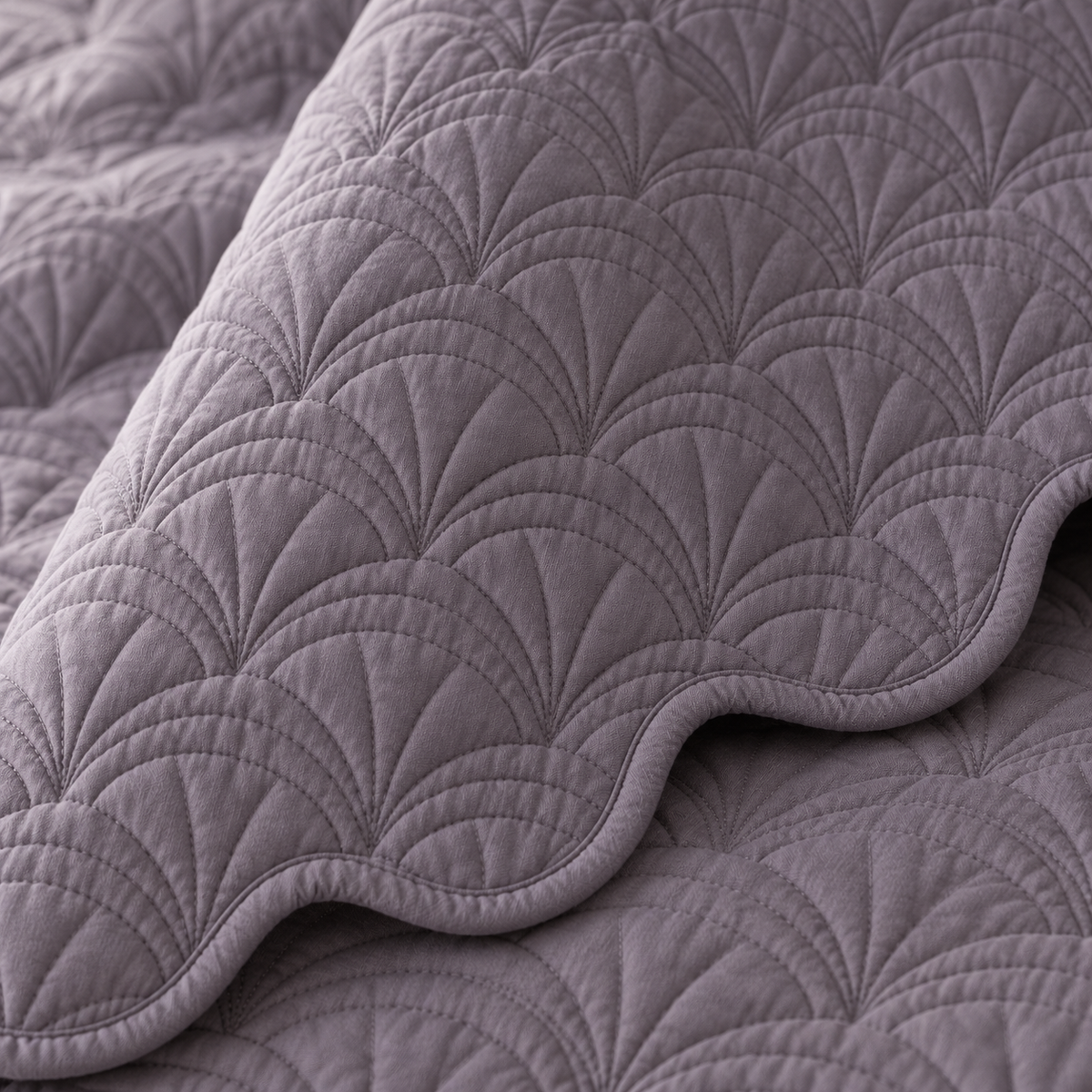 Vespera Scallop Quilt detail view
